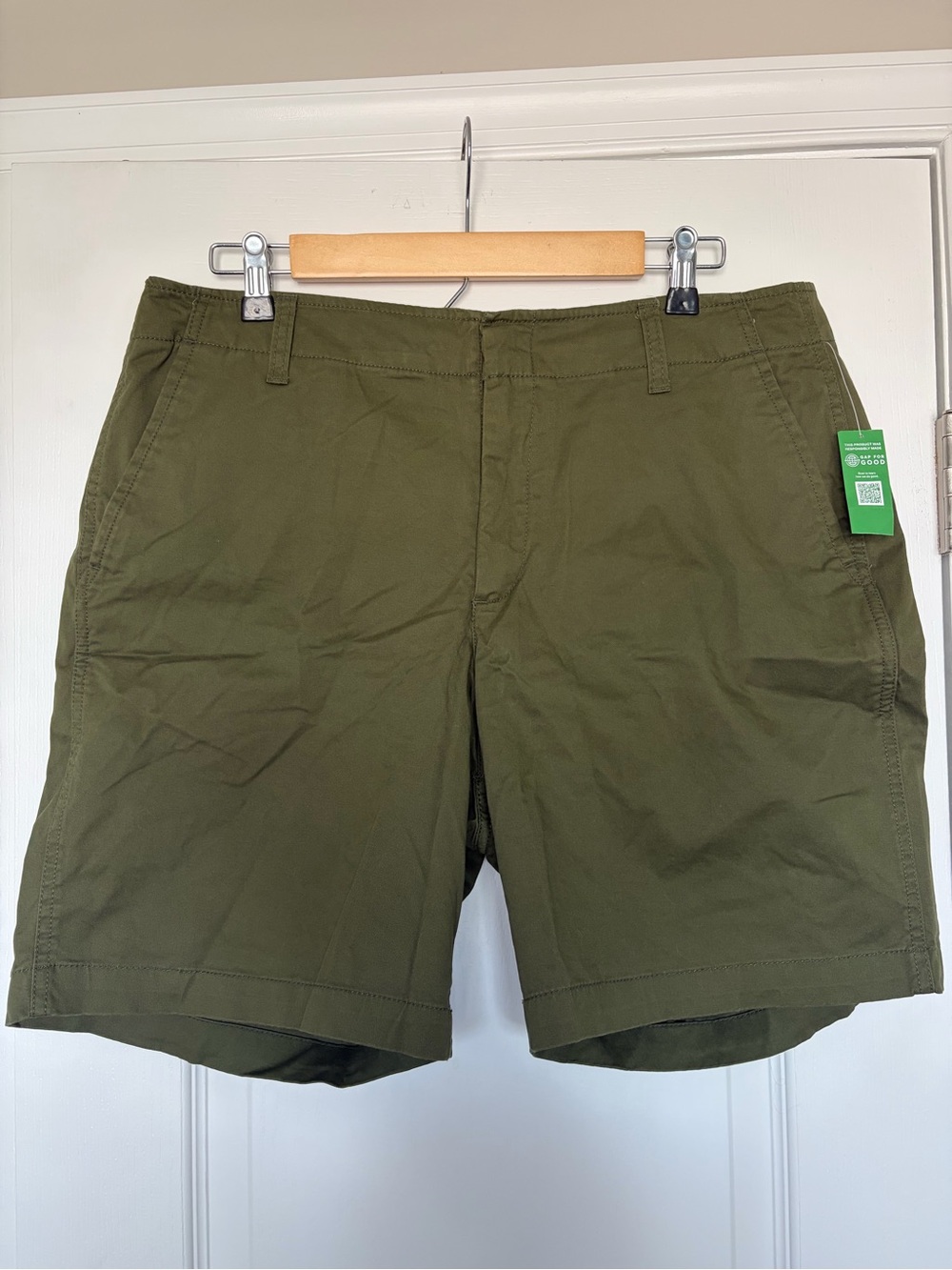 GAP Shorts 14 Petite NWT Olive Green Chino Bermuda Flat Front Womens